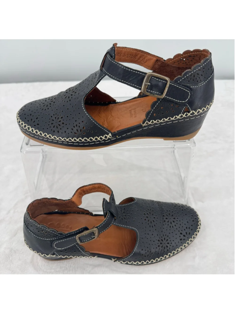 Spring Step Black Sandals Wedge Cutout Genuine Leather Closed Toe Buckle 6.5/37